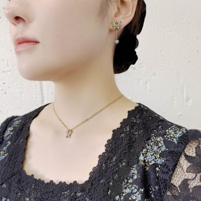ANNA SUI 羽モチーフ　ピアス ANNA SUI 蝶の羽モチーフ ピアス - メルカリ